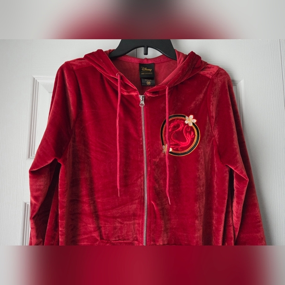 NWOT Disney Mulan Red Velvet Hoodie size SM - Picture 4 of 11